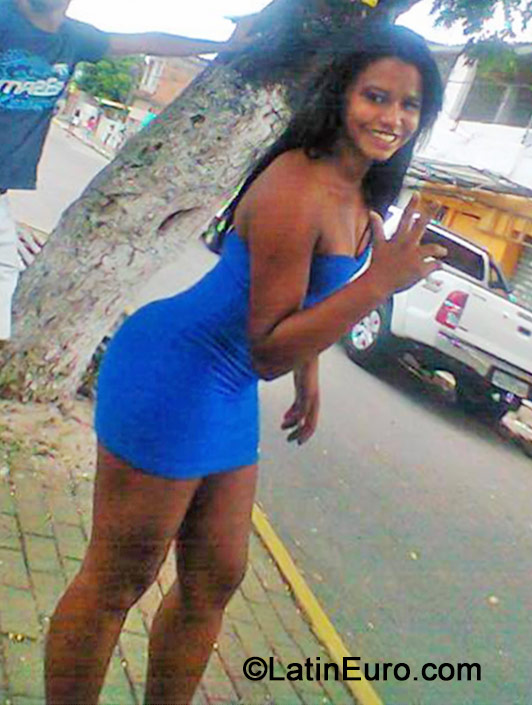 Date this charming Brazil girl Rafaela from Porto De Galimha BR8822
