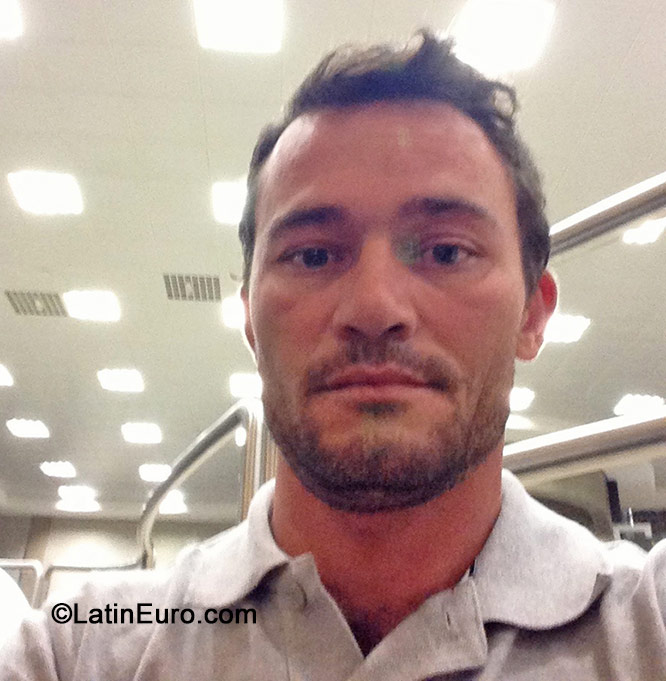 Date this hot Brazil man Igor from Rio Das Ostras BR8827