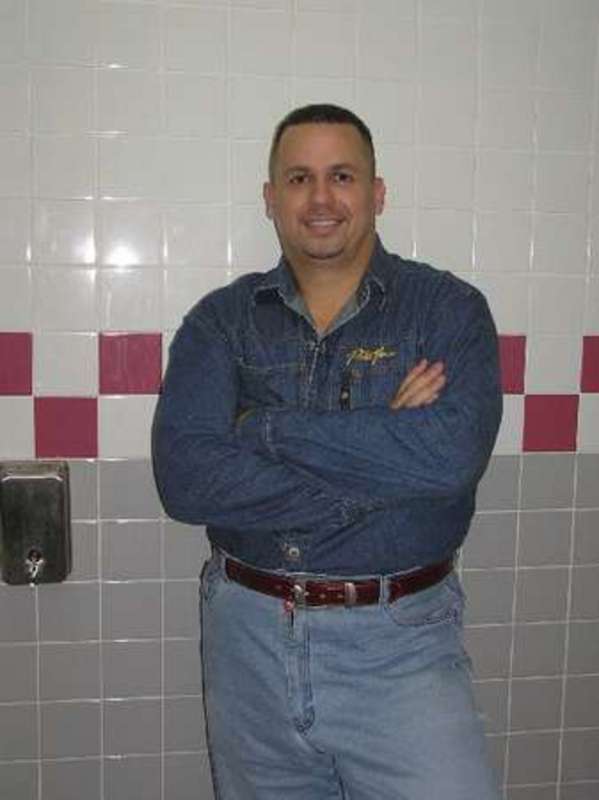 Date this young United States man Papa-Soltero from Winter Park US15175