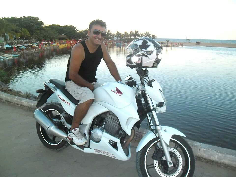 Date this stunning Brazil man  from Criciuma BR8866