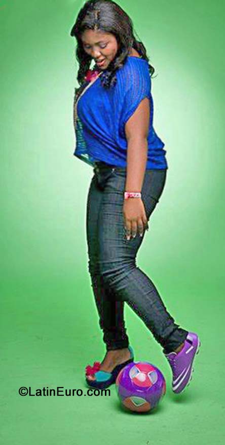 Date this georgeous Panama girl Janeine from Panama PA440