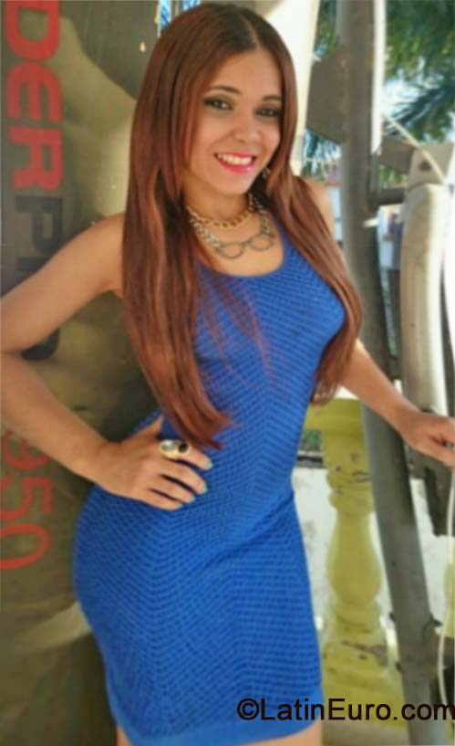 Date this tall Dominican Republic girl Gloria from Santiago DO19757