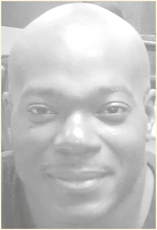 Date this beautiful United States man Irving from Clearwater US15273