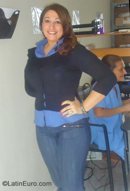 Date this beautiful Honduras girl Kenia from San Pedro Sula HN1156