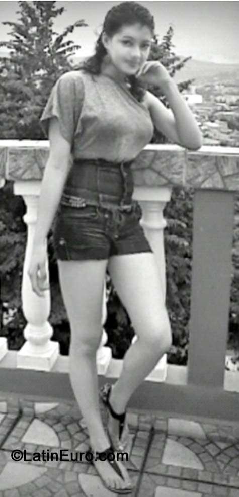 Date this sultry Honduras girl Sara from Tegucigalpa HN1390