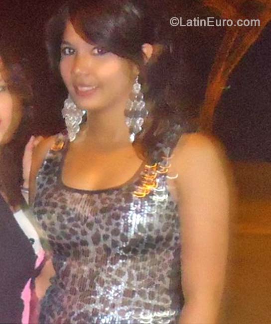 Date this delightful Honduras girl Roxana from Comayagua HN1217