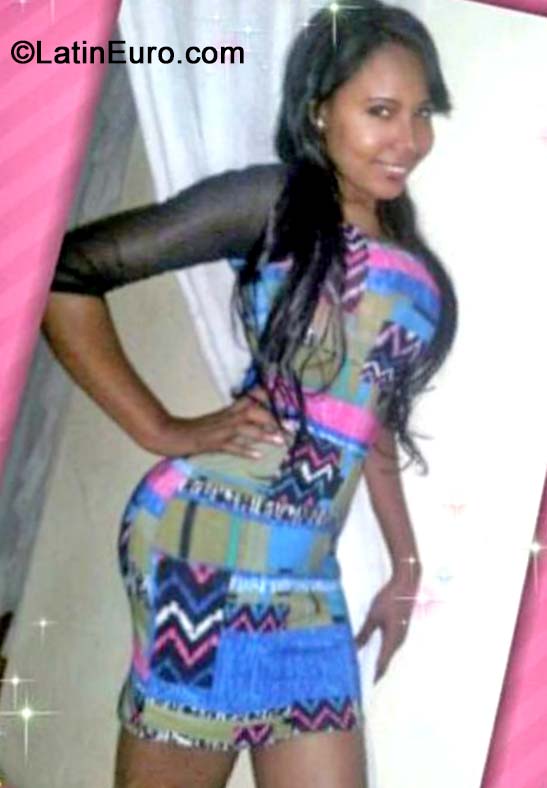 Date this fun Dominican Republic girl Carol from San Cristobal DO19835