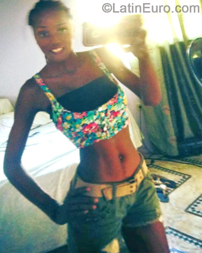 Date this happy Jamaica girl Patricia from Montego bay JM1827