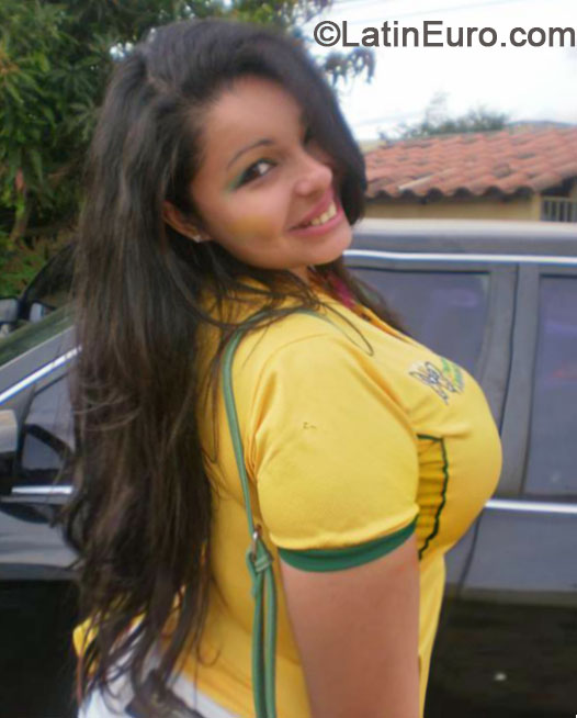 Date this tall Brazil girl Nanne from Joselandia BR9001