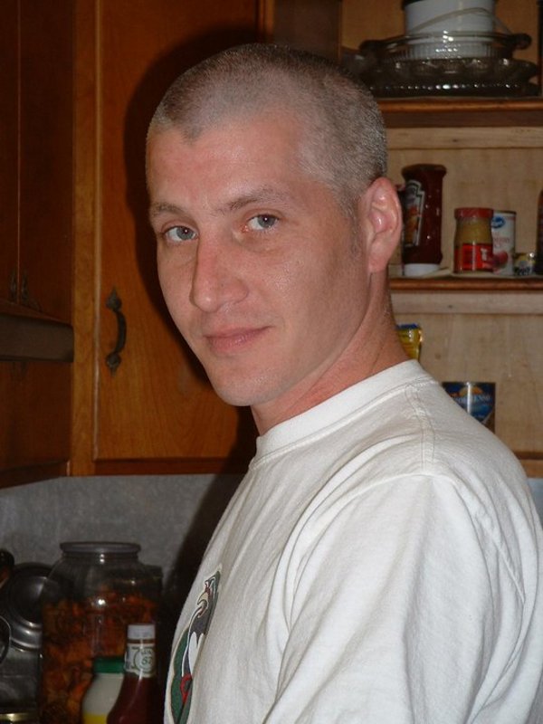 Date this nice looking United States man Tommyvfl from Littlestown US15453