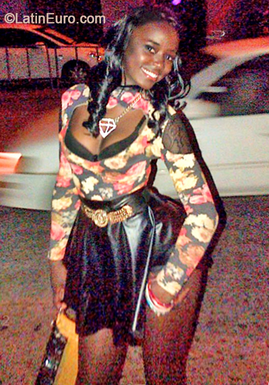 Date this stunning Jamaica girl Jessica from Mandeville JM2146