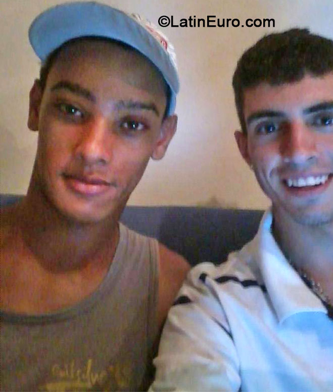 Date this lovely Brazil man Vando from Rio De Janeiro BR9054
