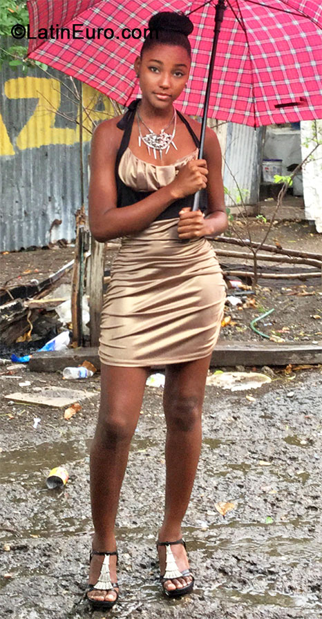 Date this attractive Jamaica girl Amanda from Kingston JM1857