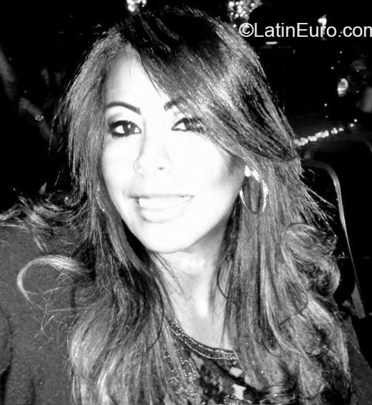 Date this hard body Brazil girl Sibele from Contagem BR9065