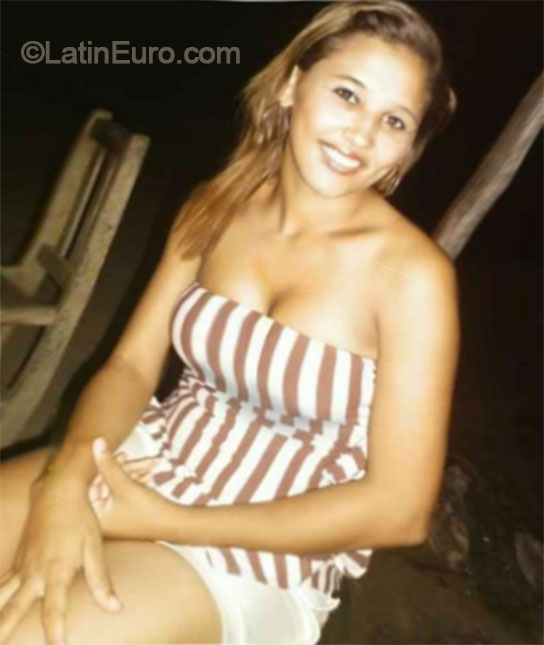 Date this pretty Brazil girl Luiza from Fortaleza BR9067