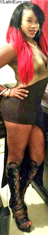 Date this attractive Jamaica girl Raquel from Kingston JM1865