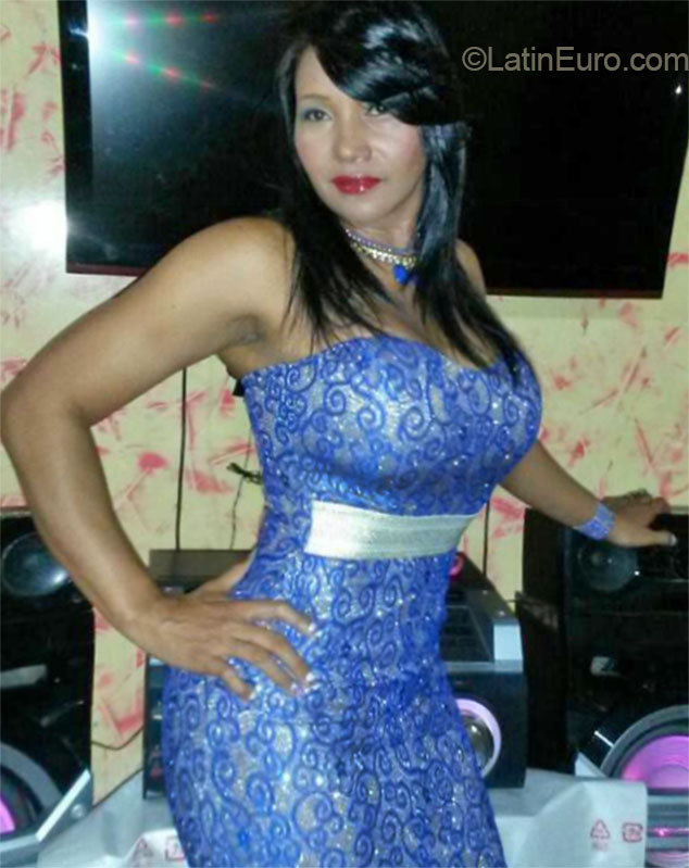 Date this stunning Colombia girl Sandra de la cr from Valledupar CO16401