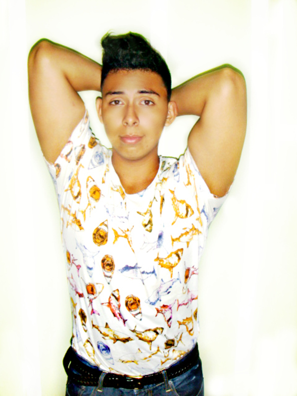 Date this georgeous Honduras man Eduardo Knowles from Puerto Cortes HN1227