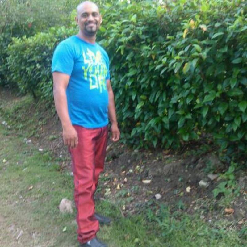 Date this passionate Dominican Republic man Roberto from Santiago DO20378
