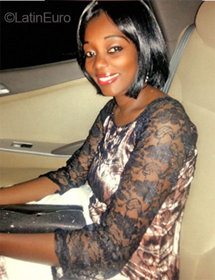 Date this gorgeous Niger girl Zara from Niamey NE5