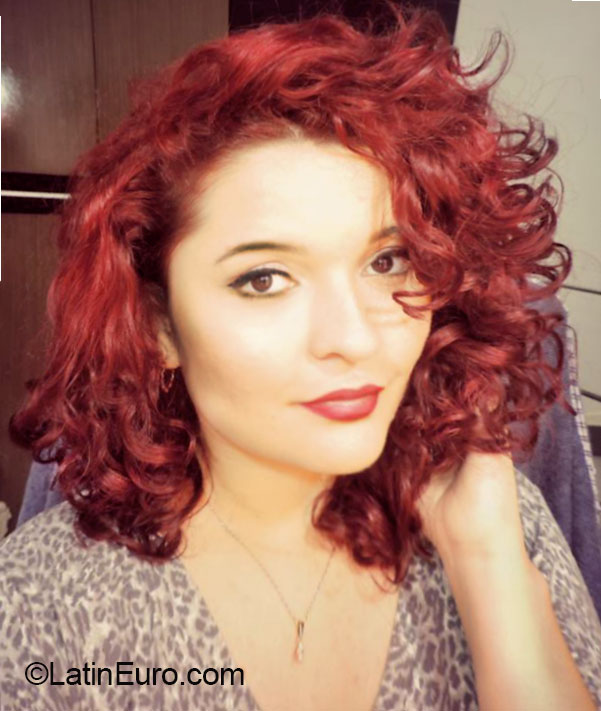 Date this georgeous Brazil girl Denilza from Salvador BR9100