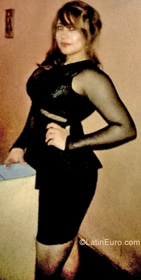 Date this stunning Honduras girl Ana from Tegucigalpa HN1282