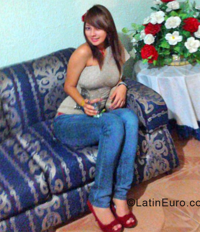 Date this hard body Venezuela girl Fanny from Anaco VE335