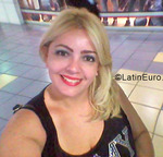 good-looking Venezuela girl Emanuelle from Valencia VE337