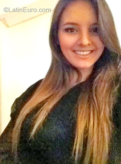 Date this voluptuous Brazil girl Gabriela from Charqueadas BR9181