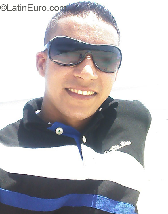 Date this nice looking Panama man Manuel from Panama City PA541