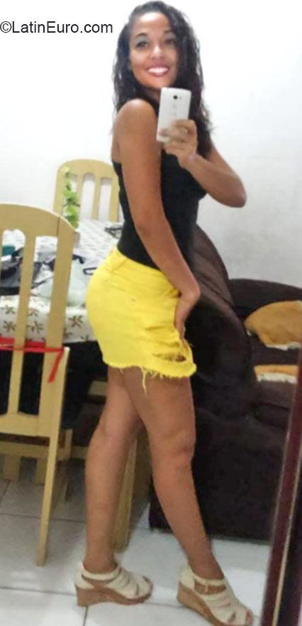 Date this beautiful Brazil girl Vane from Recife BR9191