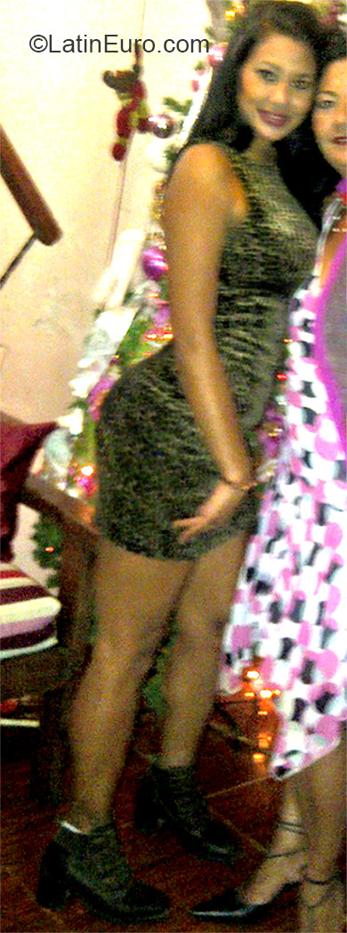 Date this athletic Venezuela girl Genesis from Los Teques VE390