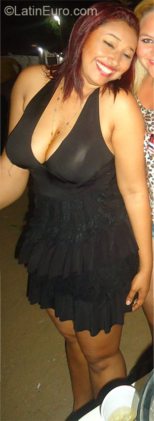 Date this pretty Brazil girl Musia from Fortaleza BR9208