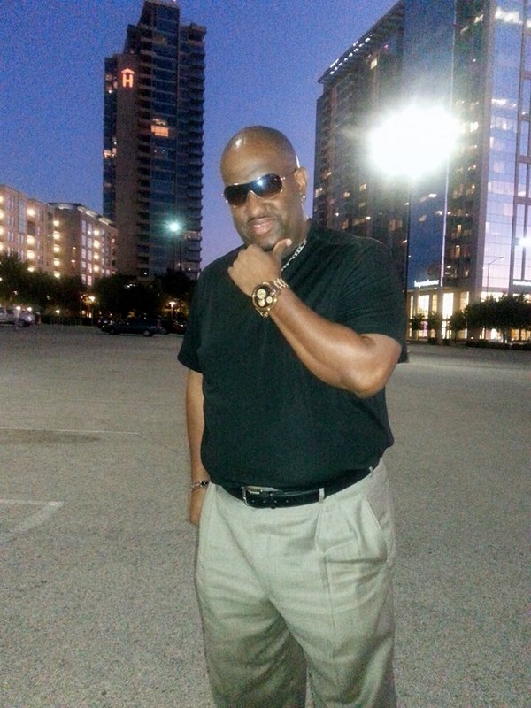 Date this georgeous United States man Tony from Dallas US15858