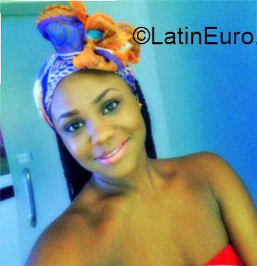 Date this voluptuous Jamaica girl Tress from St Ann JM2092