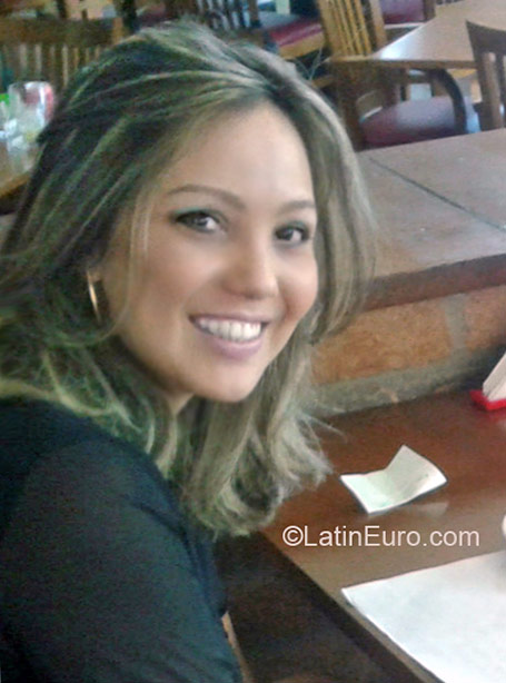 Date this hot Brazil girl Ana from Sao Paulo BR9250