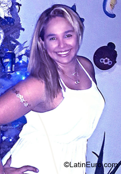 Date this stunning Panama girl Fransheska from Panama City PA566