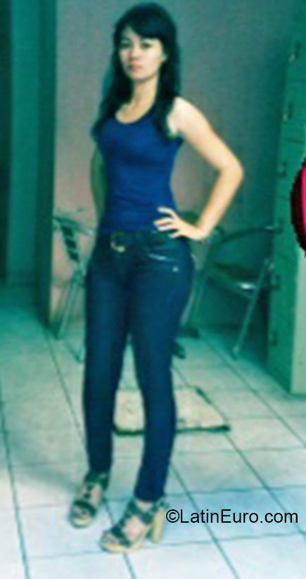 Date this beautiful Honduras girl Nora from San Pedro Sula HN1473