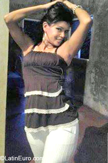 Date this good-looking Dominican Republic girl Alexandra from Bonao DO21678