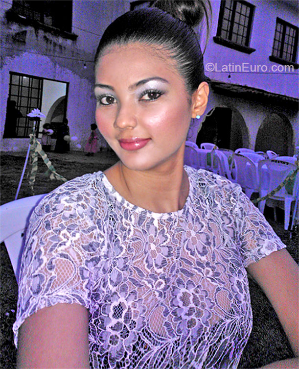 Date this young Honduras girl Ingrid from El Progreso HN1490