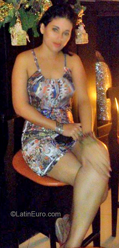 Date this foxy Panama girl Elkys from Panama City PA584