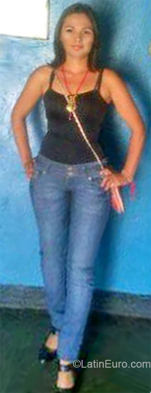 Date this hot Venezuela girl Maria from Lara VE461