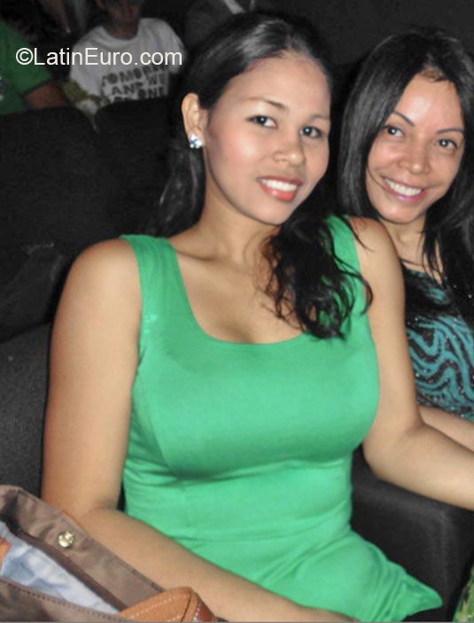 Date this fun Venezuela girl Karina from Caracas VE471