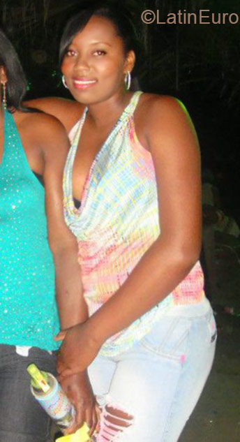 Date this fun Colombia girl Aide from Cali CO17296
