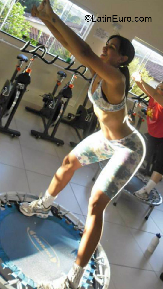 Date this pretty Brazil girl Tatiana from Patos De Minas BR9326