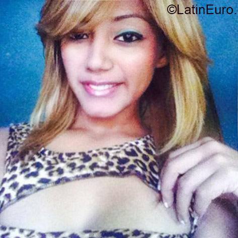 Date this hard body Honduras girl Melissa from Tegucigalpa DO22159