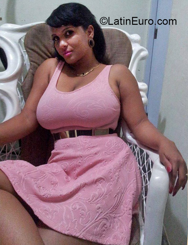 Date this gorgeous Dominican Republic girl Jennifer from Santo Domingo DO40375