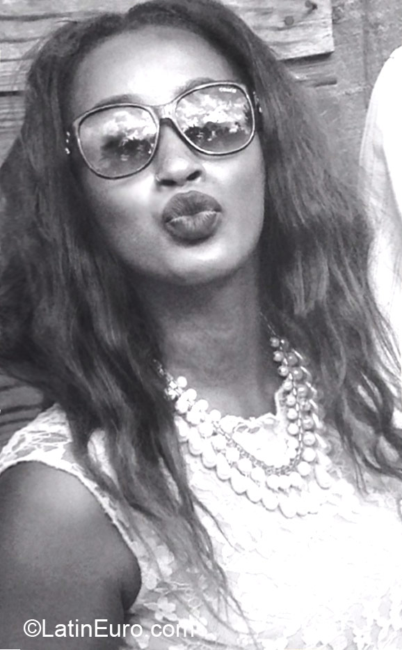 Date this exotic Jamaica girl Naomi from Kingston JM2069