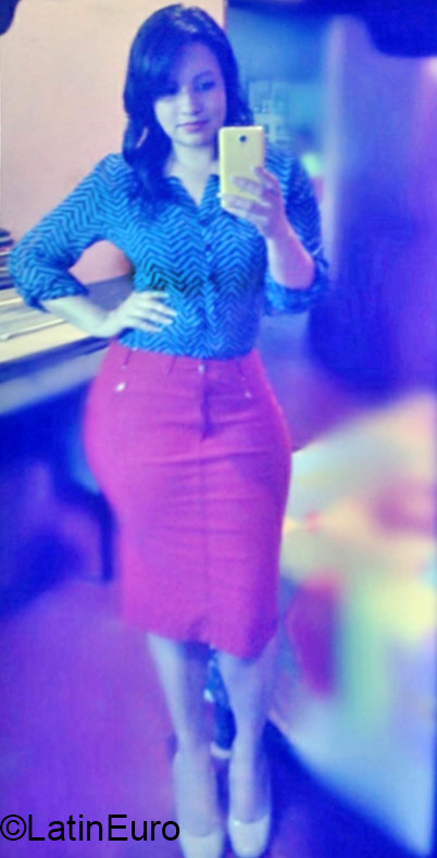 Date this cute Honduras girl Diana from Villanueva HN1546