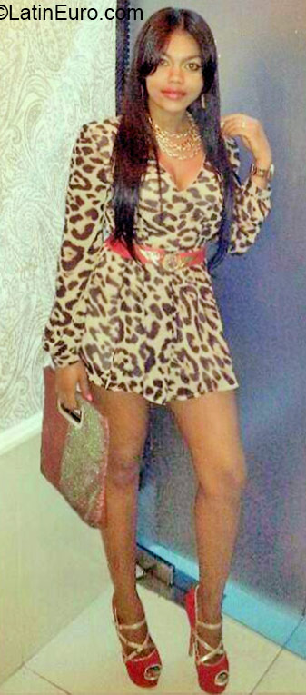 Date this funny United States girl Crisbal from Miami US16197